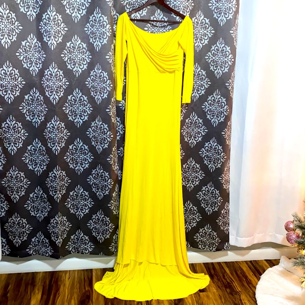 Maternity Spring yellow sleeve dress with train size: Large